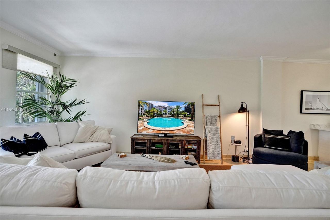 3700 Island Blvd, Unit C206, Aventura, FL 33160 Photo