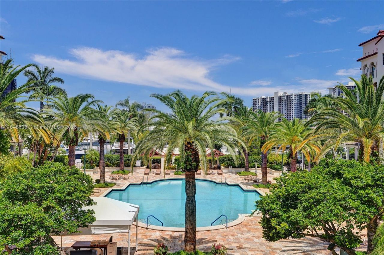 3700 Island Blvd, Unit C206, Aventura, FL 33160 Photo