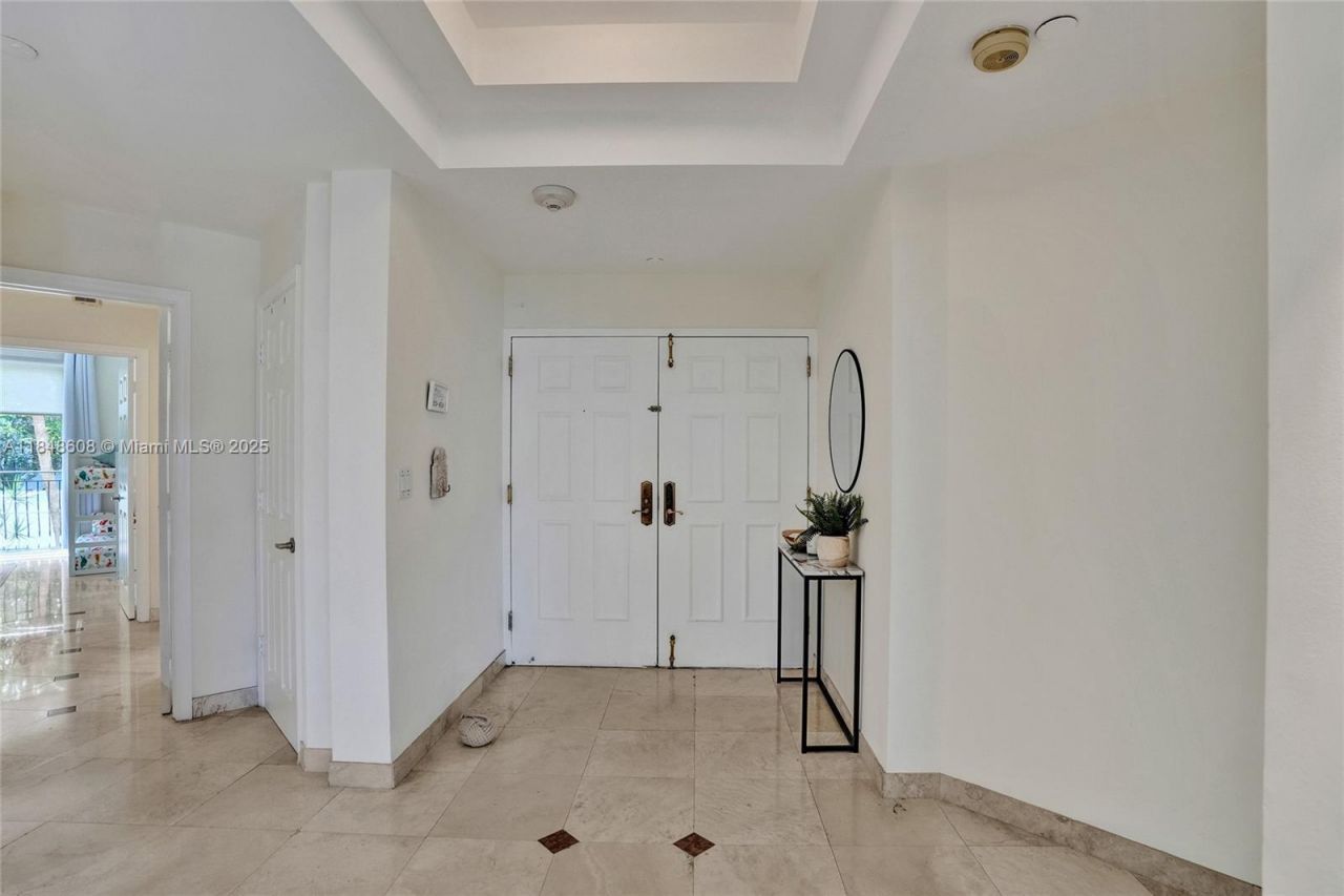 3700 Island Blvd, Unit C206, Aventura, FL 33160 Photo