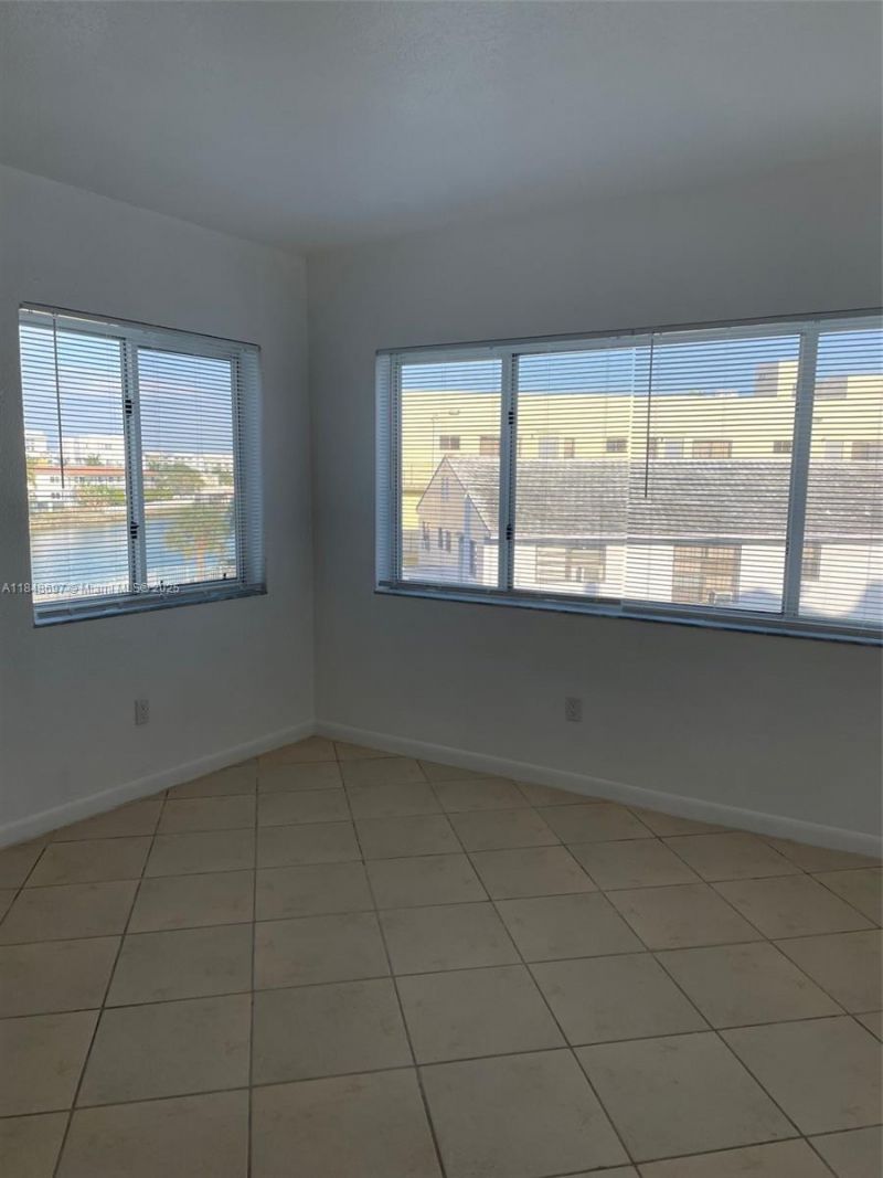 Please Call For Address, Unit 310, Miami Beach, FL 33141 Photo