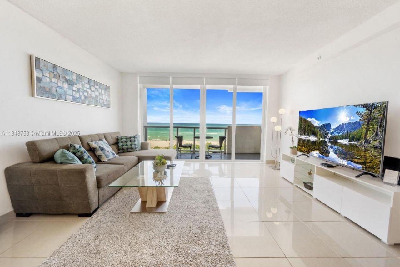 5601 Collins Ave, Unit 511, Miami Beach, FL 33140 Photo