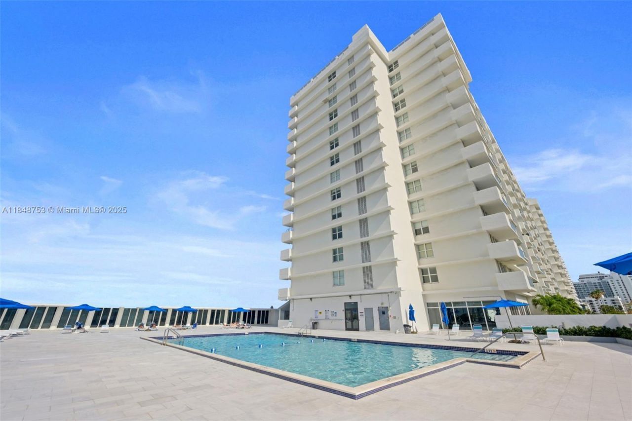 5601 Collins Ave, Unit 511, Miami Beach, FL 33140 Photo