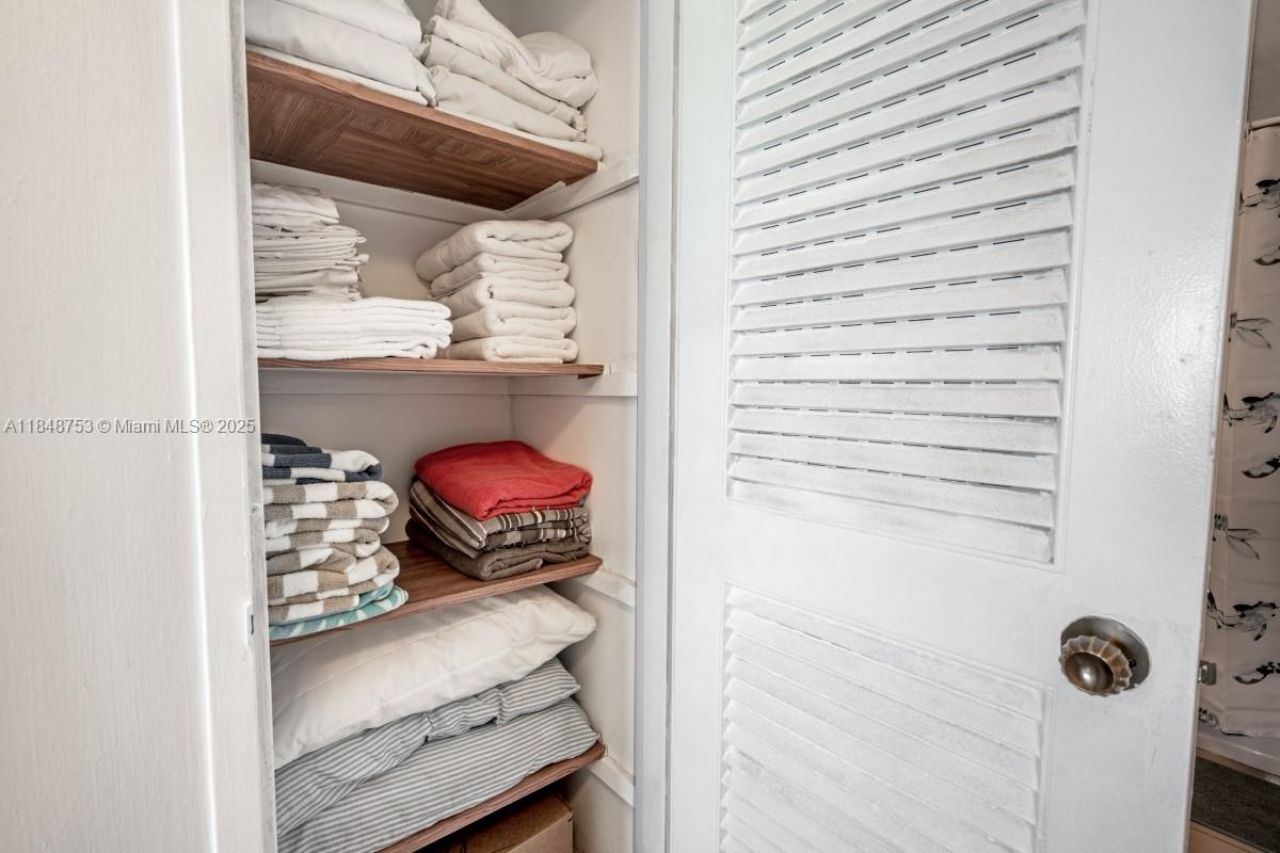 5601 Collins Ave, Unit 511, Miami Beach, FL 33140 Photo