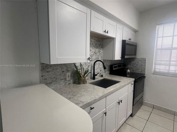 6860 Abbott Ave, Unit 4, Miami Beach, FL 33141