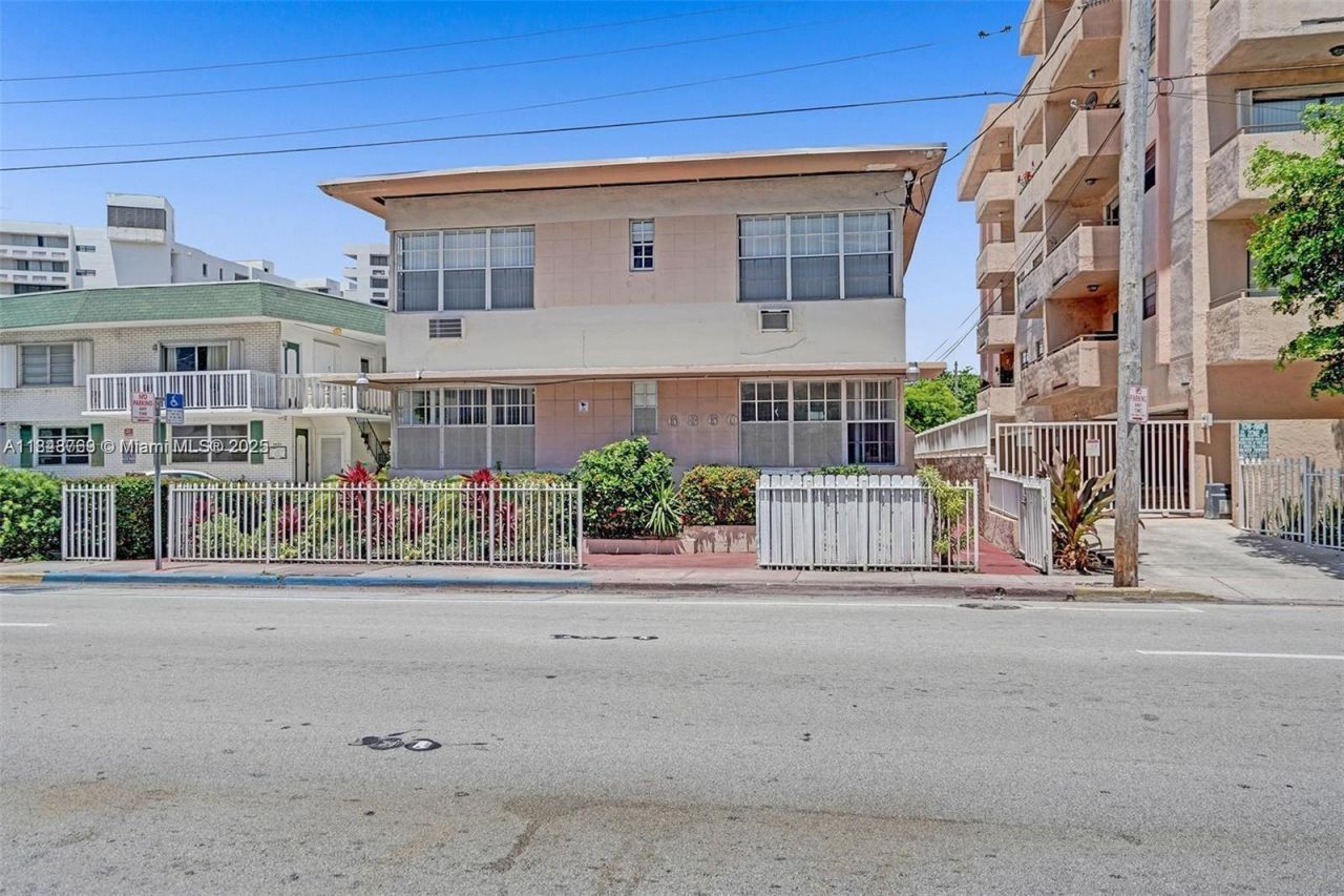 6860 Abbott Ave, Unit 4, Miami Beach, FL 33141 Photo