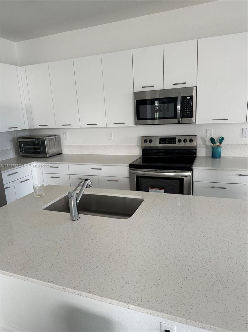 Please Call For Address, Miami, FL 33167 Photo