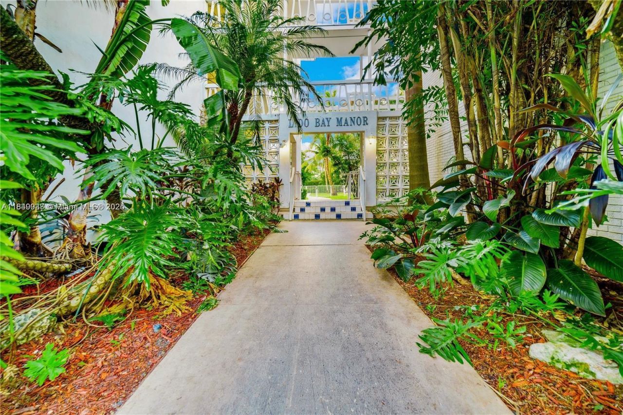 1631 NE 114th St, Unit 112, Miami, FL 33181 Photo