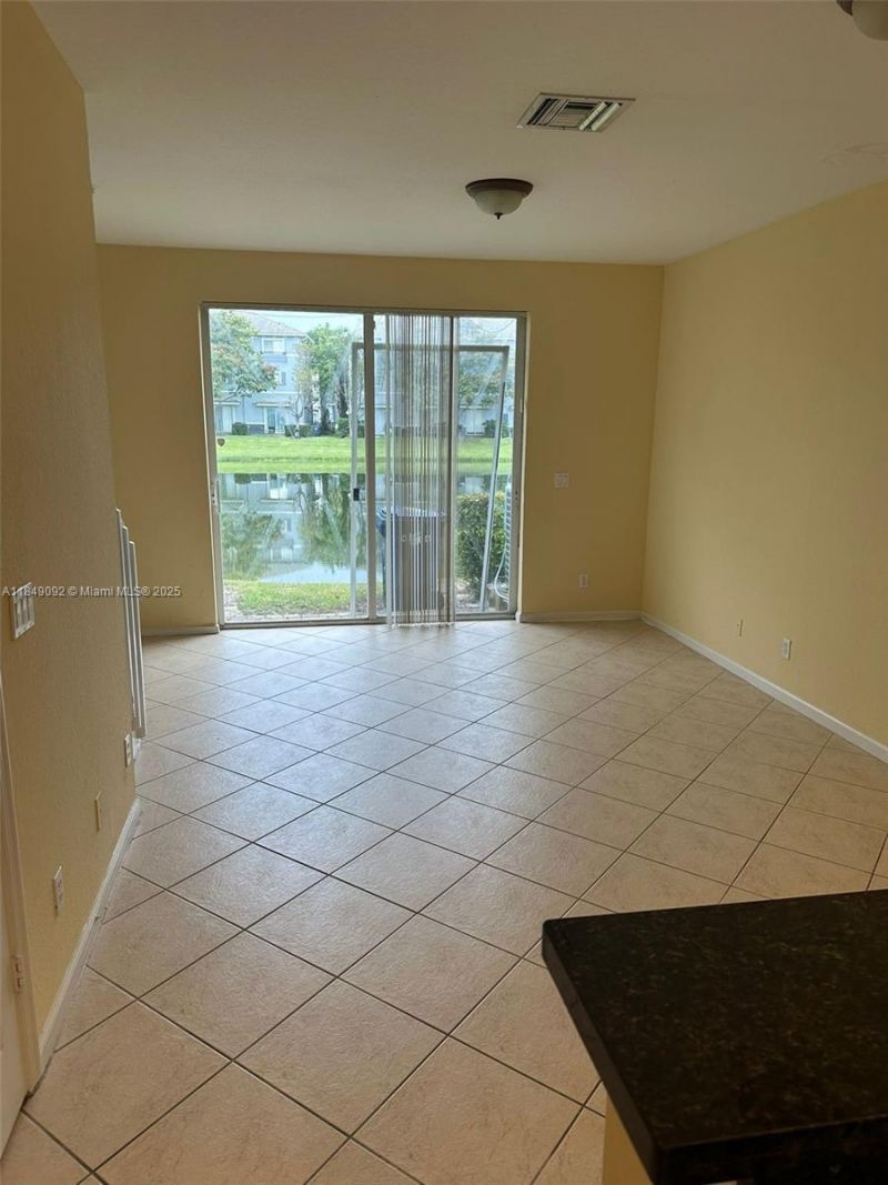 3593 NW 13th St, Unit 3593, Lauderhill, FL 33311 Photo
