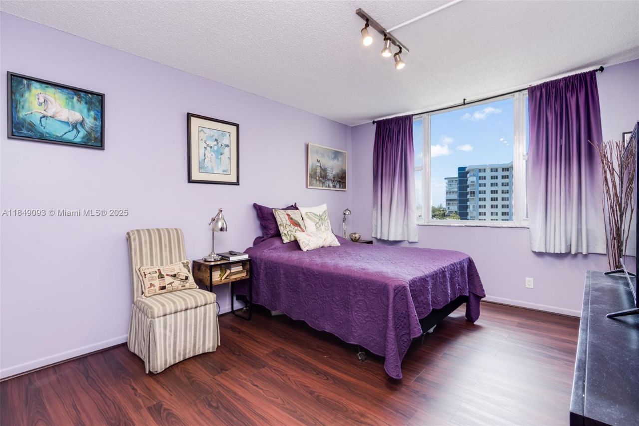 4330 Hillcrest Dr, Unit 519, Hollywood, FL 33021 Photo