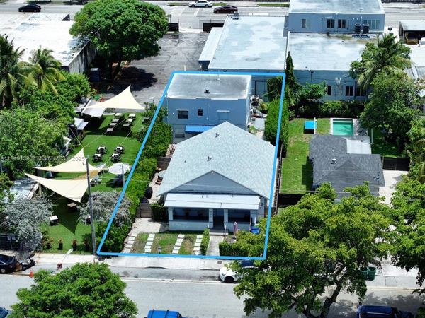 550 NW 30th St, Miami, FL 33127