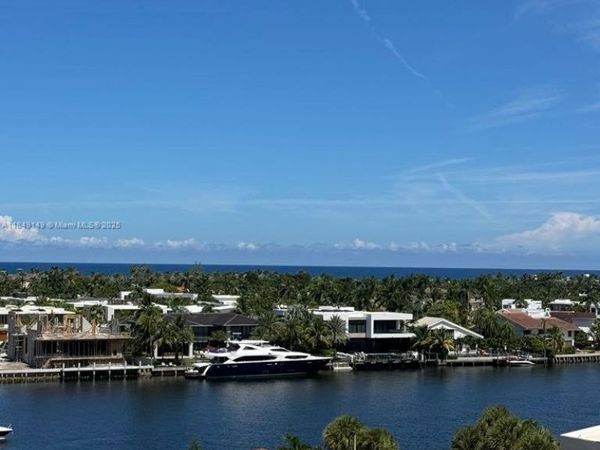 20505 E Country Club Dr, Unit 835, Aventura, FL 33180