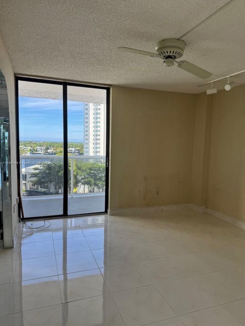 20505 E Country Club Dr, Unit 835, Aventura, FL 33180 Photo