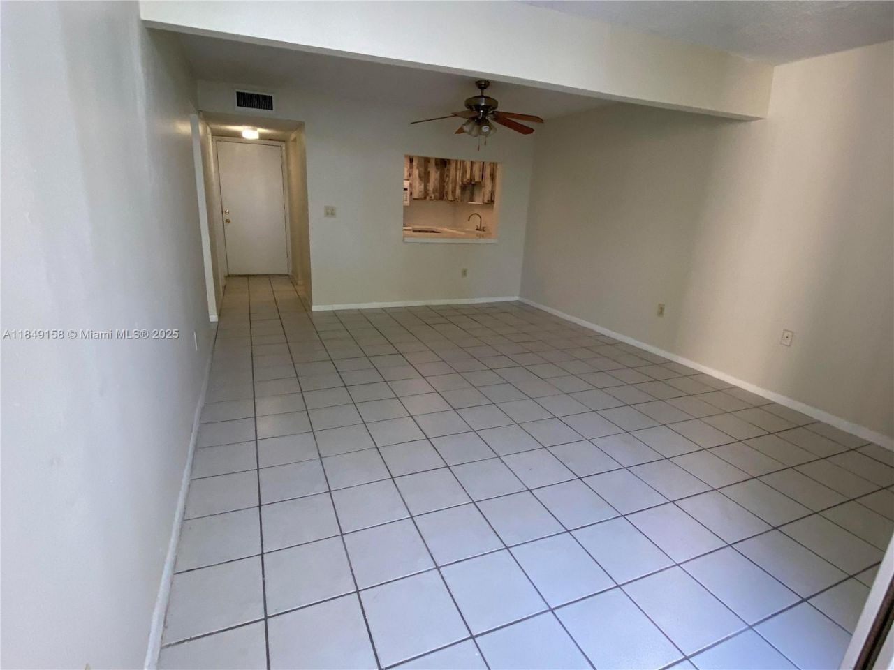 10090 NW 80th Ct, Unit 1330, Hialeah Gardens, FL 33016 Photo