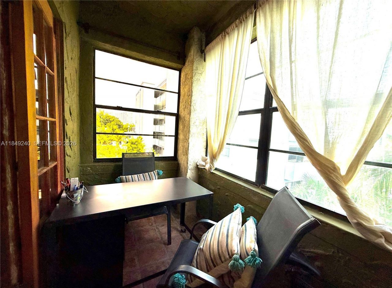 934 Michigan Ave, Unit 304, Miami Beach, FL 33139 Photo