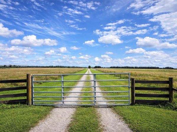 595 N HEADER CANAL ROAD, Fort Pierce, FL 34945