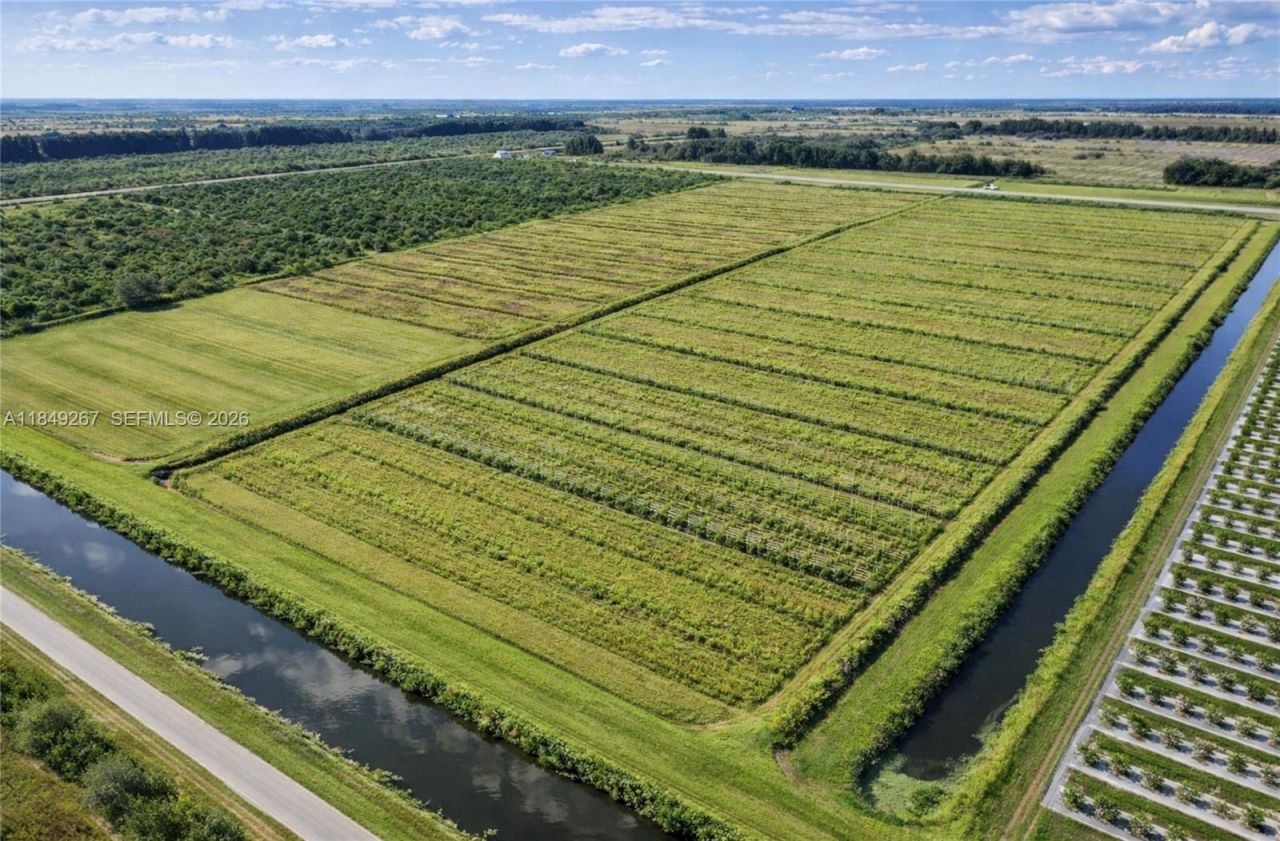 595 N Header Canal Road, Fort Pierce, FL 34945 Photo