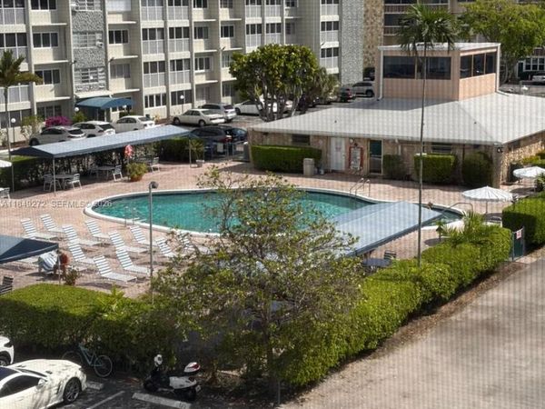 215 SE 3rd Ave, Unit 403A, Hallandale Beach, FL 33009