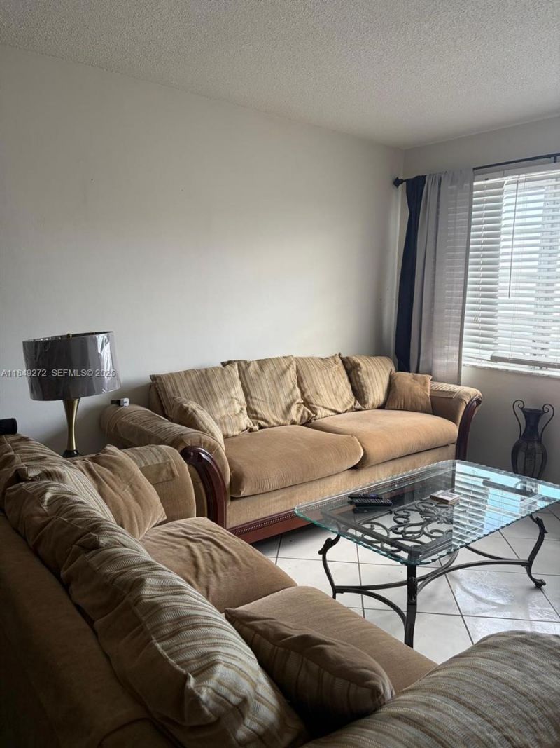 215 SE 3rd Ave, Unit 403A, Hallandale Beach, FL 33009 Photo