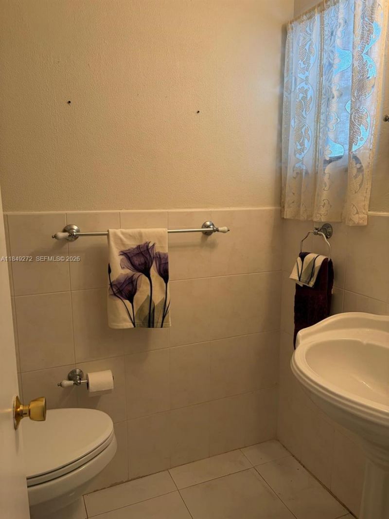215 SE 3rd Ave, Unit 403A, Hallandale Beach, FL 33009 Photo