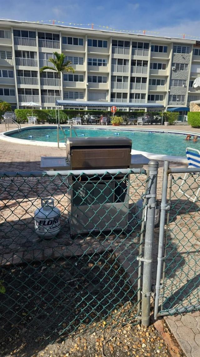 215 SE 3rd Ave, Unit 403A, Hallandale Beach, FL 33009 Photo