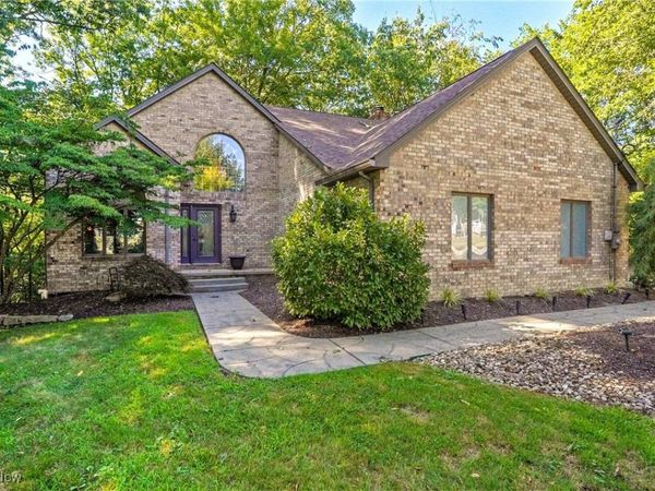 370 Wilcox Road, Austintown, OH 44515