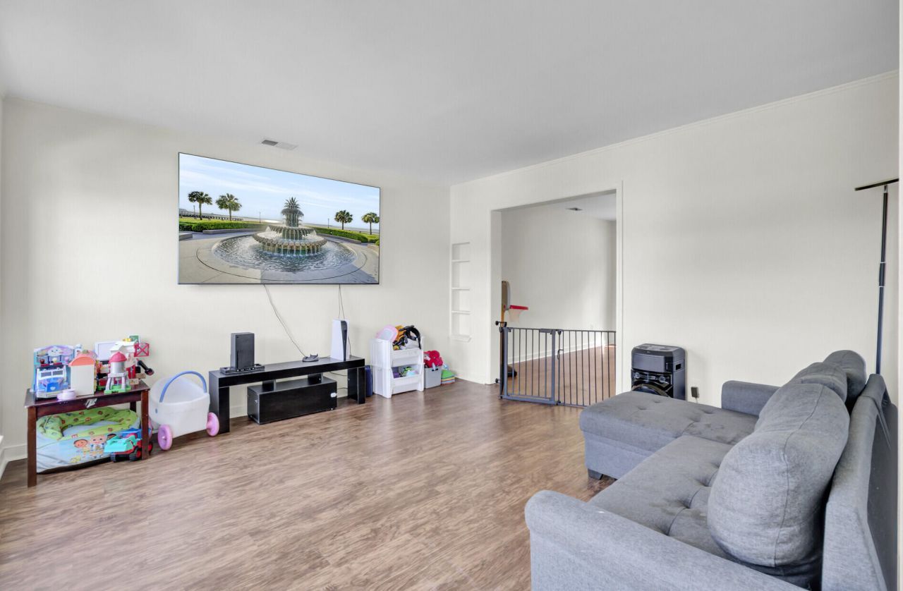 9622 Stockport Circle Photo 22