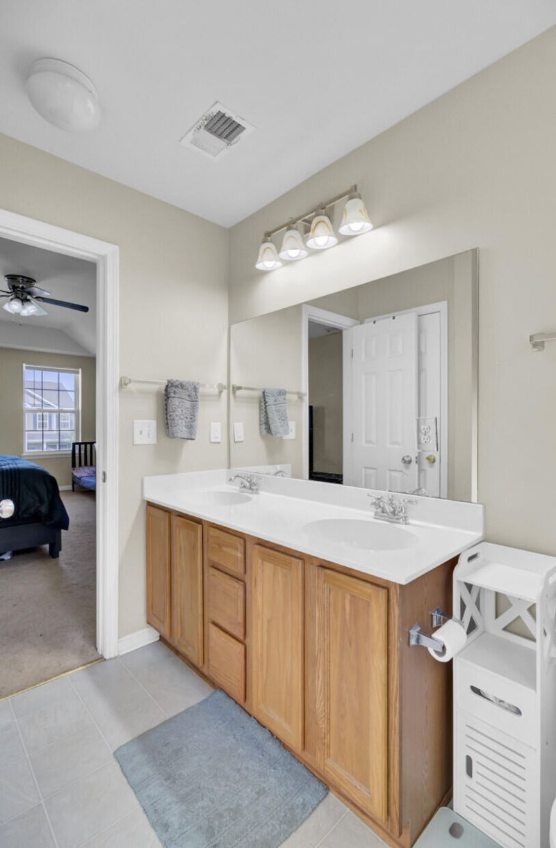 9622 Stockport Circle Photo 29