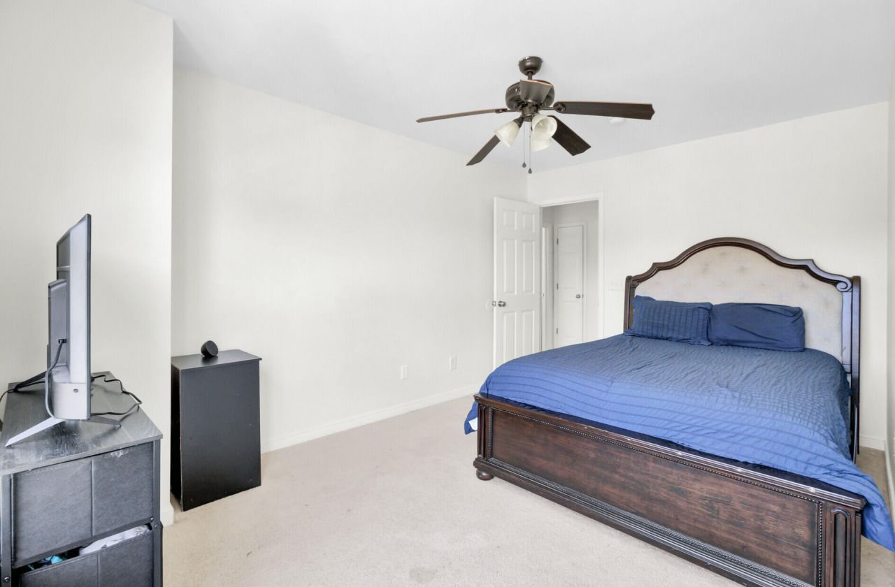 9622 Stockport Circle Photo 32