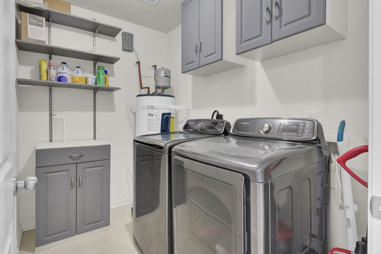 9622 Stockport Circle Photo 39