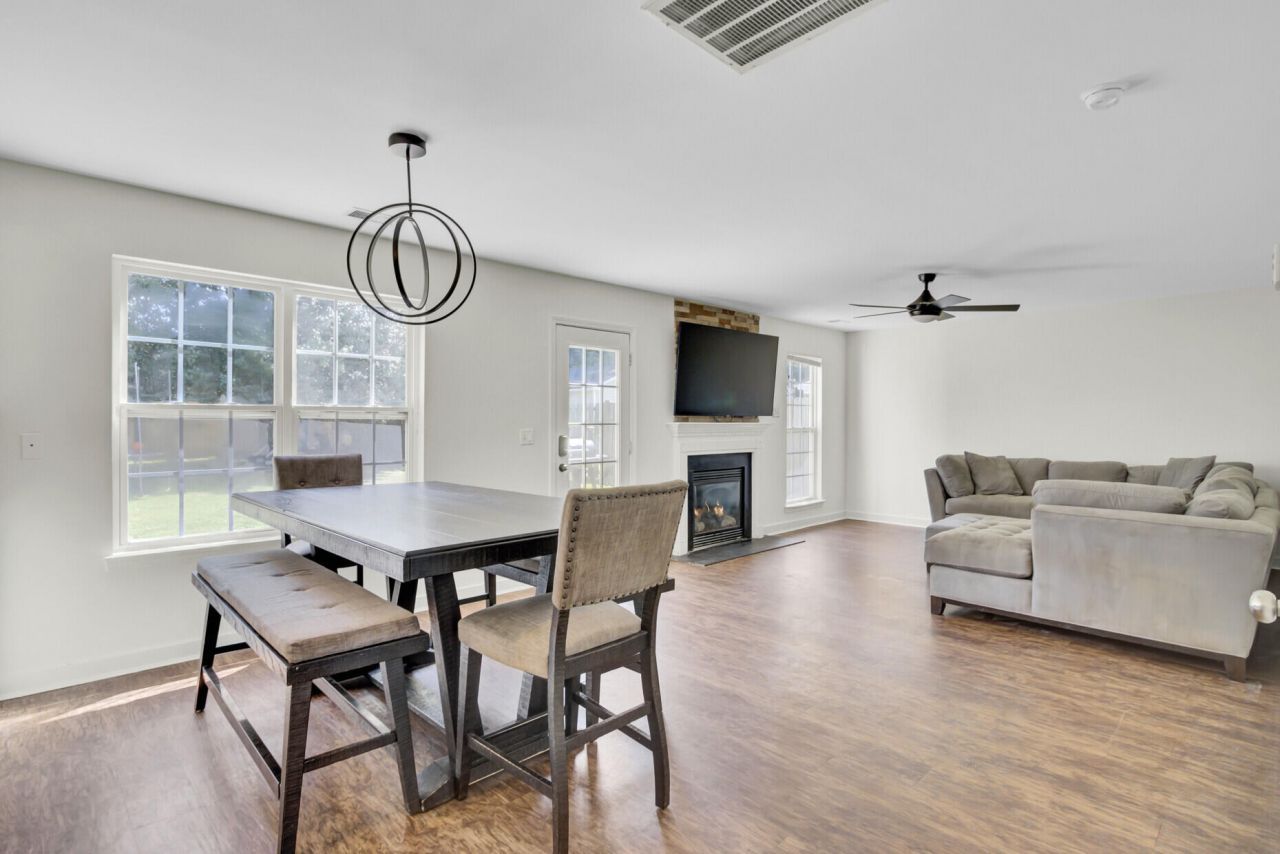 9622 Stockport Circle Photo 7