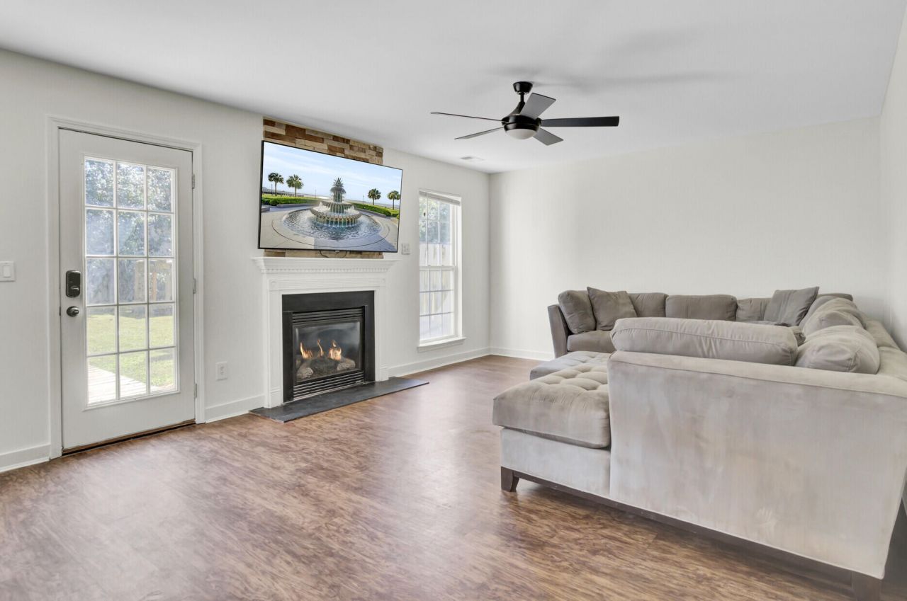 9622 Stockport Circle Photo 8