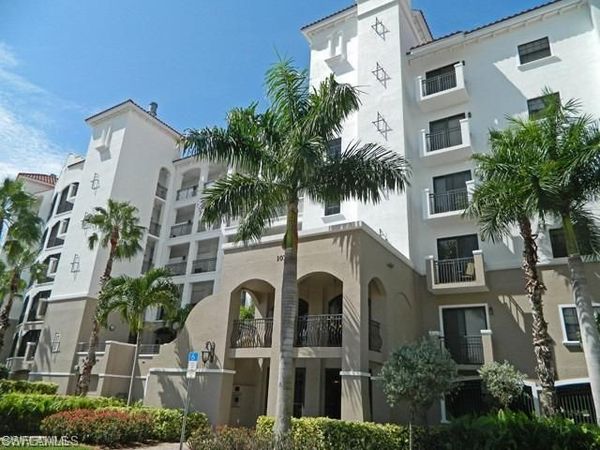 10731 MIRASOL DR, Unit 305, MIROMAR LAKES, FL 33913