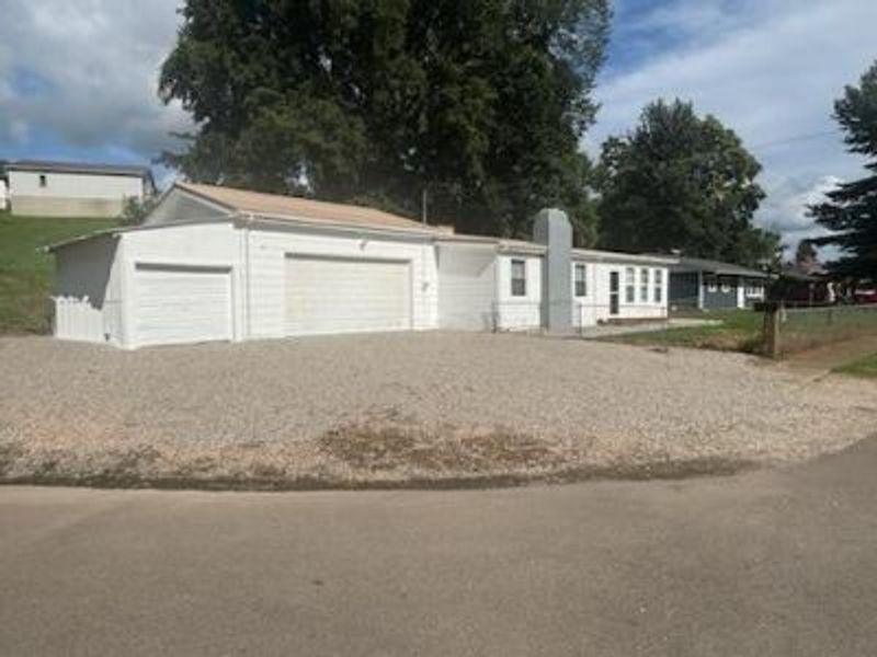 194 Fielde Drive, Newark, OH 43055 Photo 3