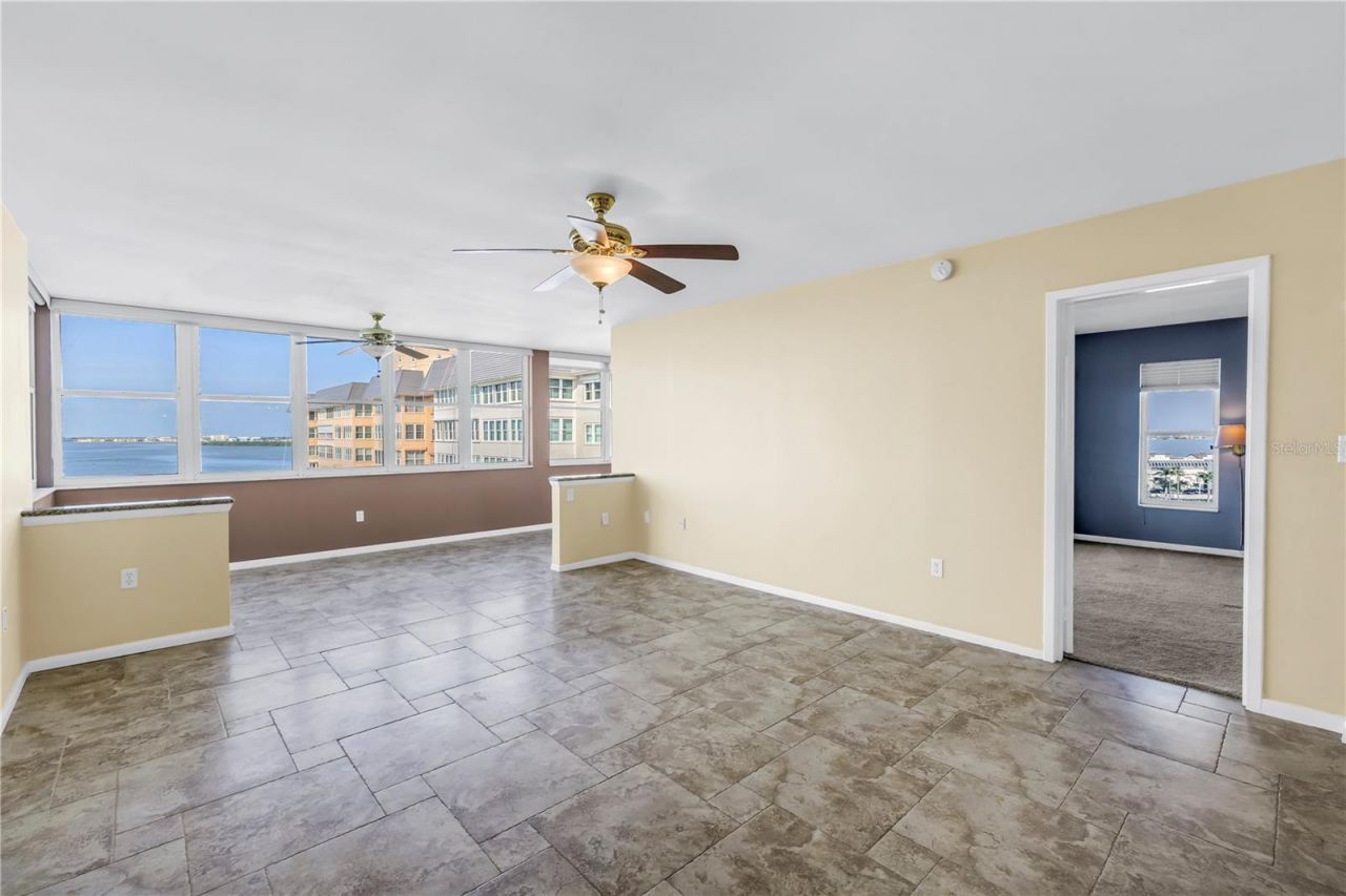 5108 Brittany Drive S, Unit 908, Saint Petersburg, FL 33715 Photo