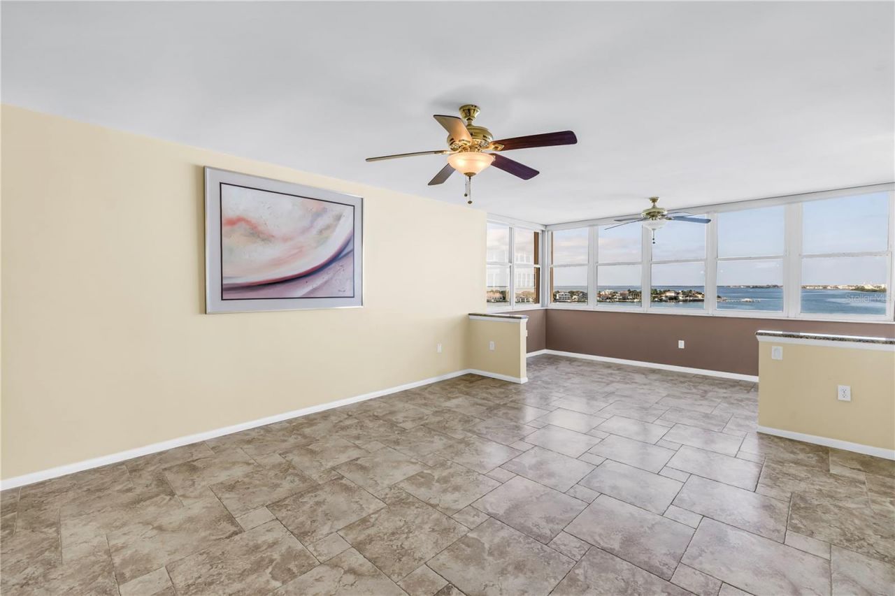 5108 Brittany Drive S, Unit 908, Saint Petersburg, FL 33715 Photo