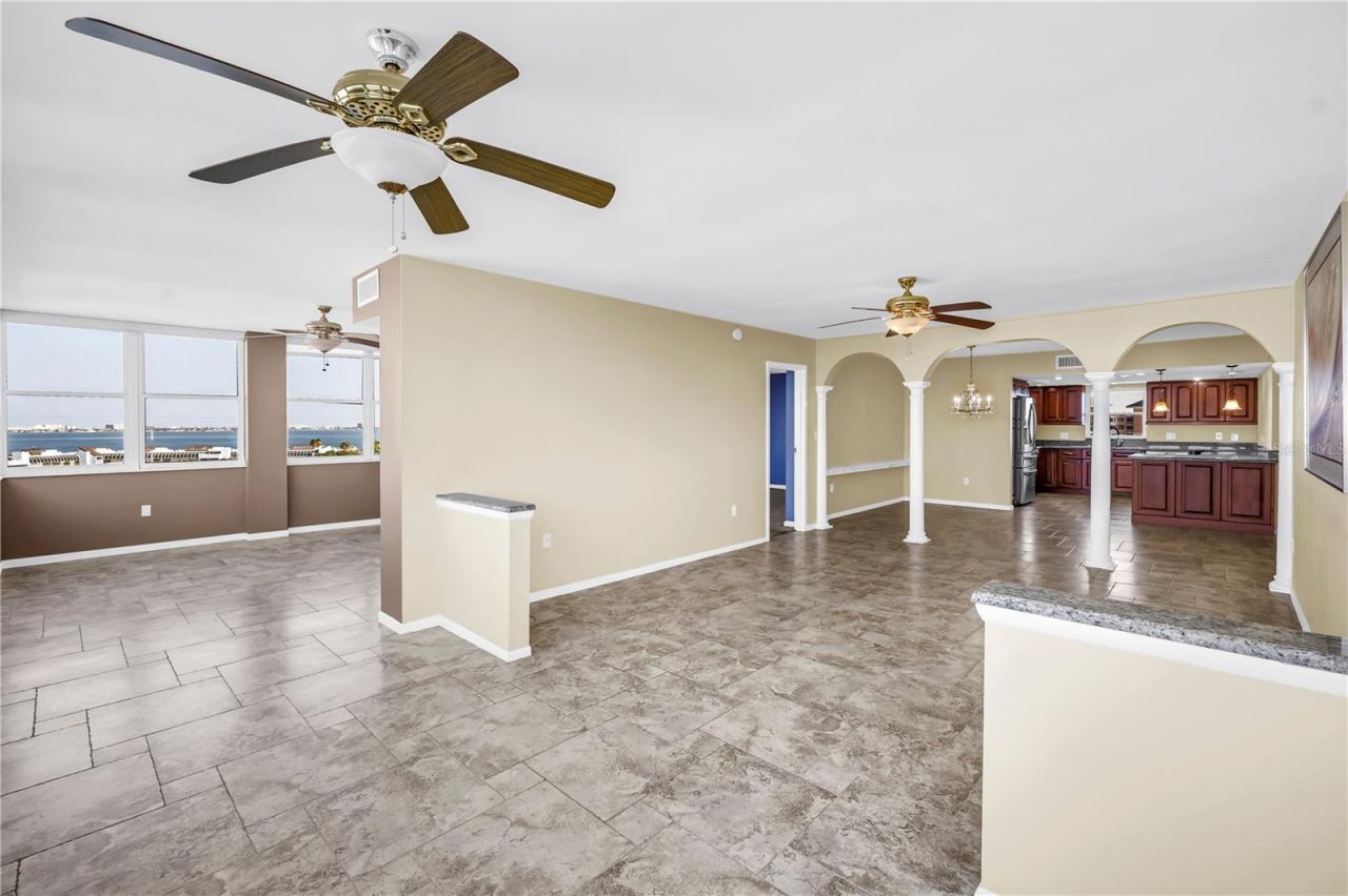 5108 Brittany Drive S, Unit 908, Saint Petersburg, FL 33715 Photo