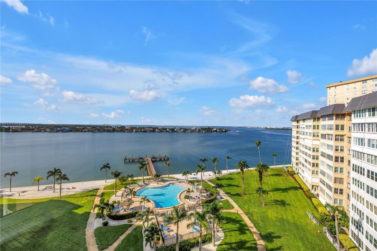 5108 Brittany Drive S, Unit 908, Saint Petersburg, FL 33715 Photo