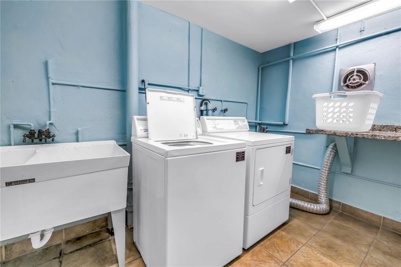 5108 Brittany Drive S, Unit 908, Saint Petersburg, FL 33715 Photo