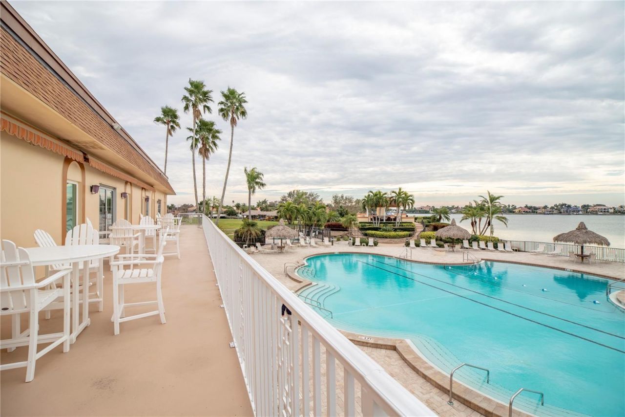 5108 Brittany Drive S, Unit 908, Saint Petersburg, FL 33715 Photo