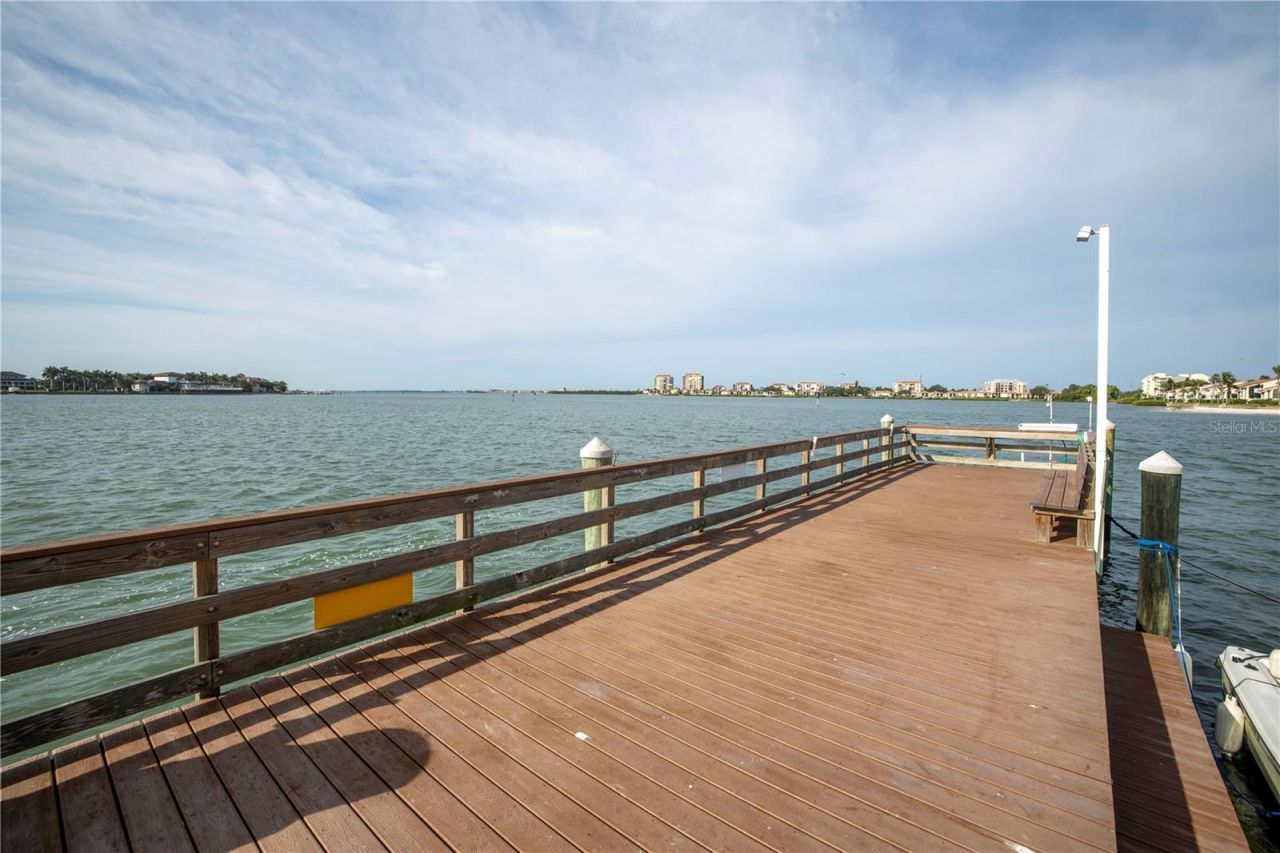 5108 Brittany Drive S, Unit 908, Saint Petersburg, FL 33715 Photo