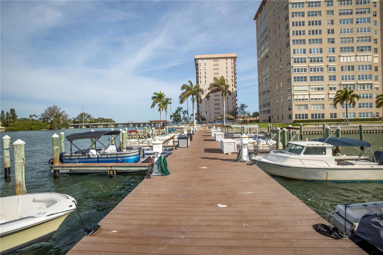 5108 Brittany Drive S, Unit 908, Saint Petersburg, FL 33715 Photo