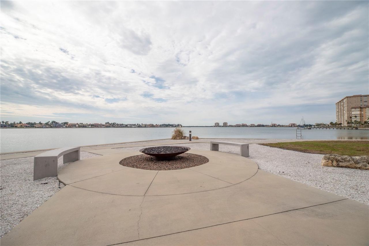 5108 Brittany Drive S, Unit 908, Saint Petersburg, FL 33715 Photo