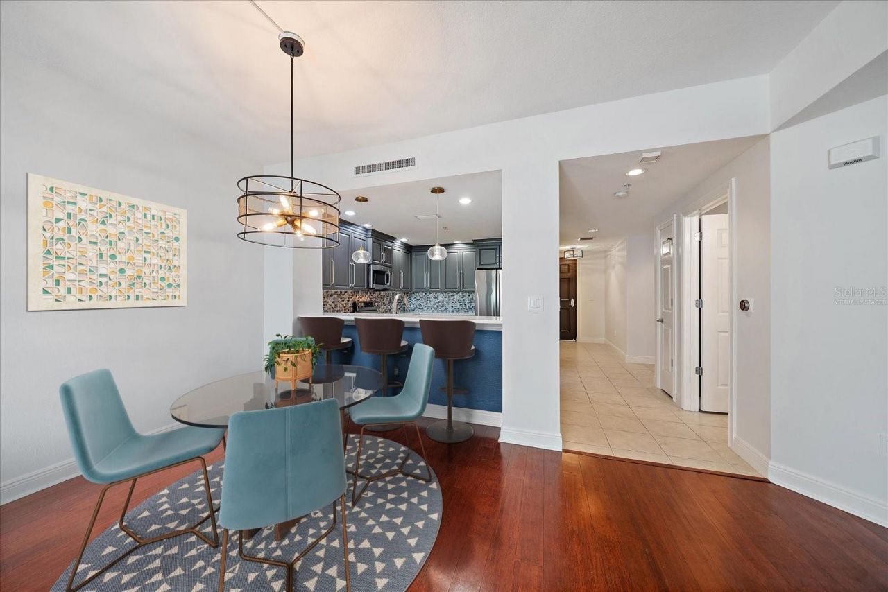 1771 Ringling Boulevard, Unit 703, Sarasota, FL 34236 Photo