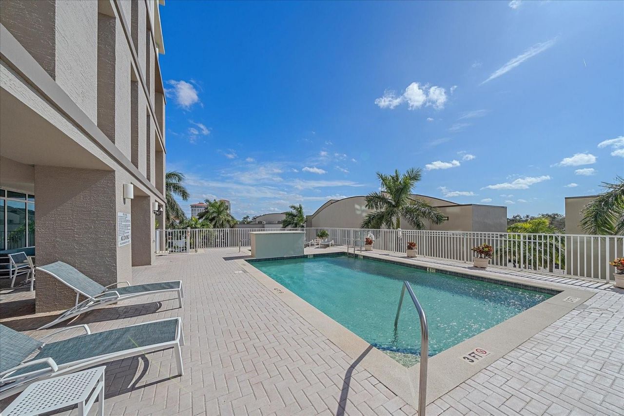 1771 Ringling Boulevard, Unit 703, Sarasota, FL 34236 Photo