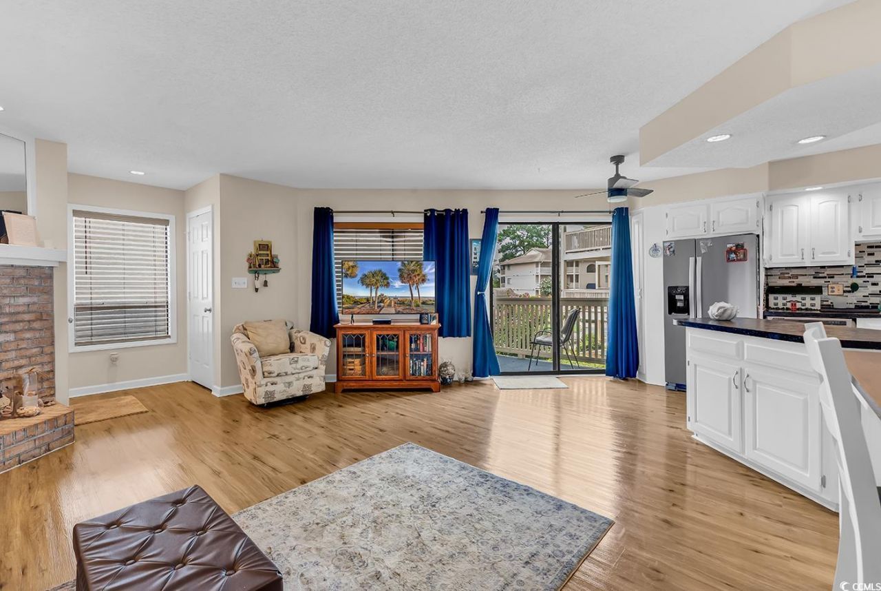 4210 Pinehurst Circle Photo 13