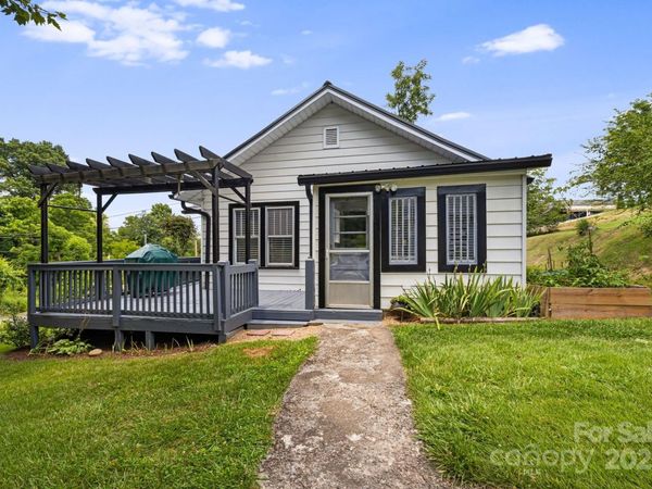 29 Ponder Street, Mars Hill, NC 28754