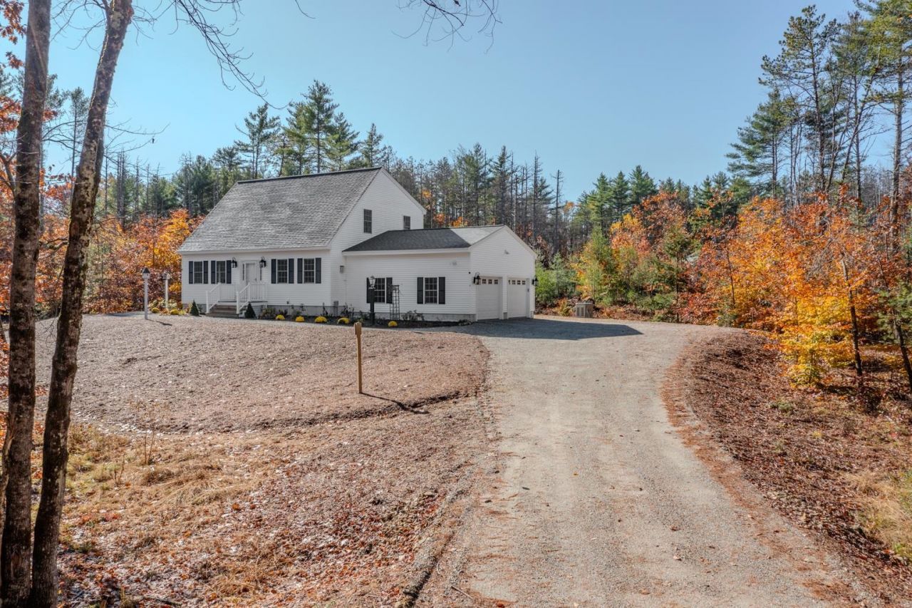 4 Sandy Point Road, Barnstead, NH 03225 Main Photo