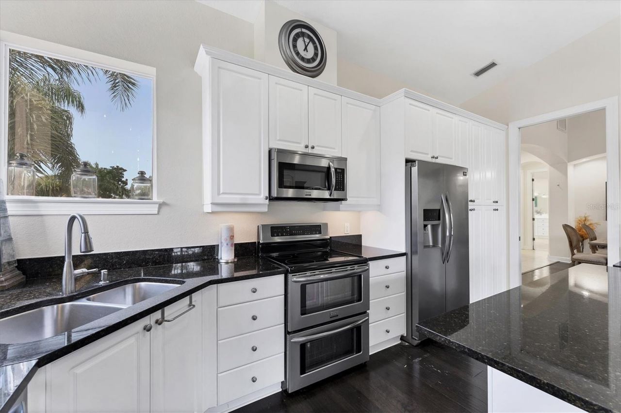 5469 46th Court W, Bradenton, FL 34210 Photo