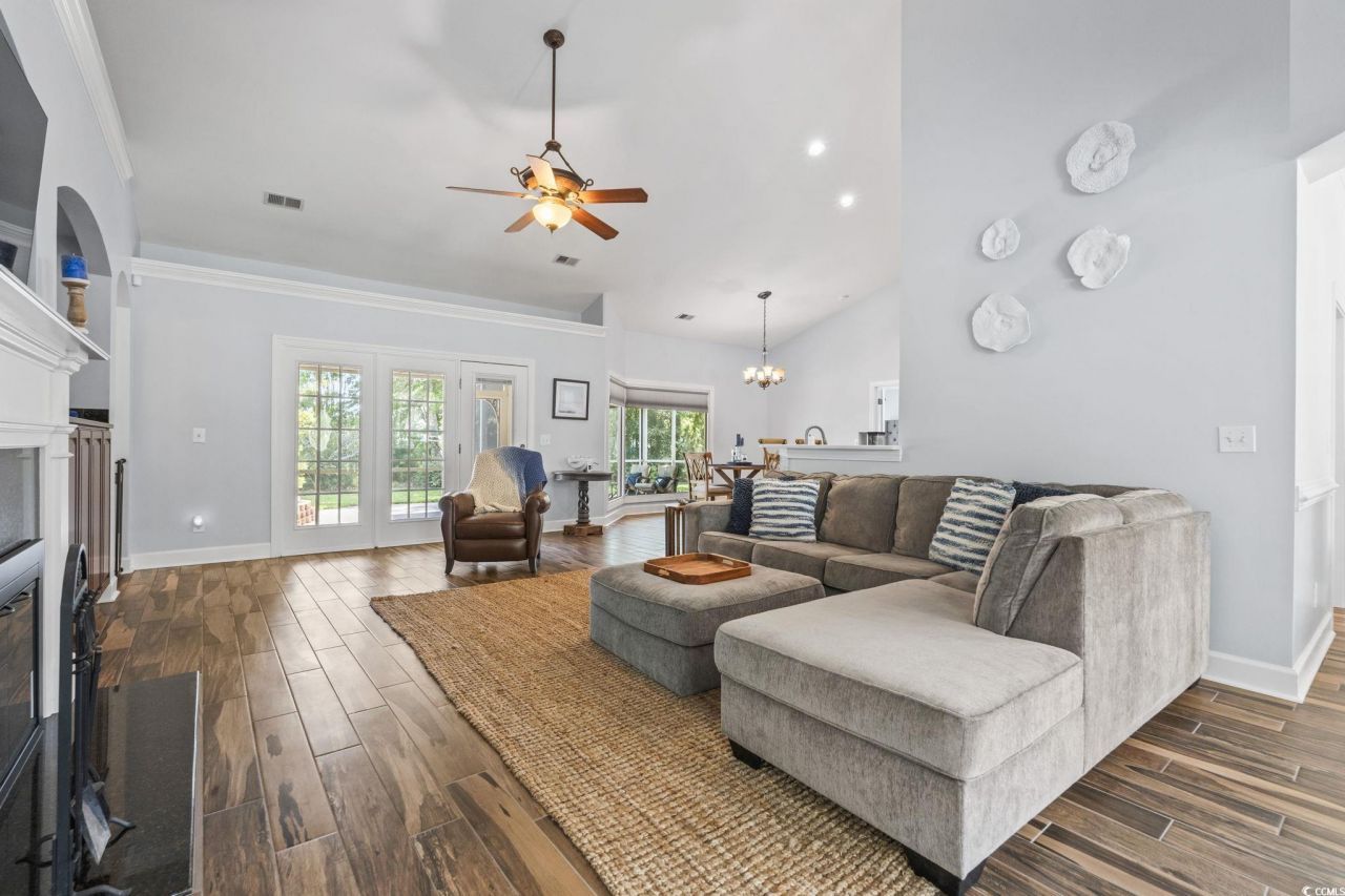 801 Abalone Ct. Photo 8