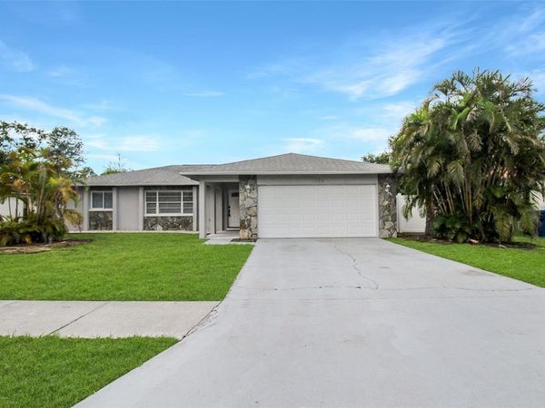 7036 13TH STREET E, SARASOTA, FL 34243